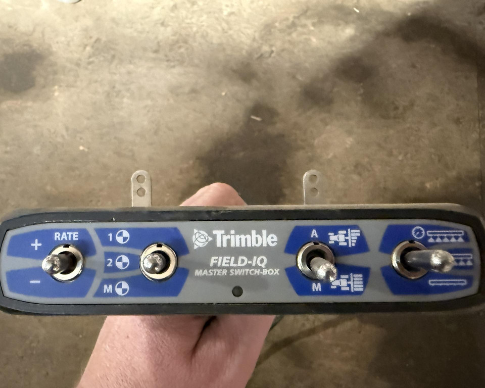 Trimble Field-IQ Switchbox