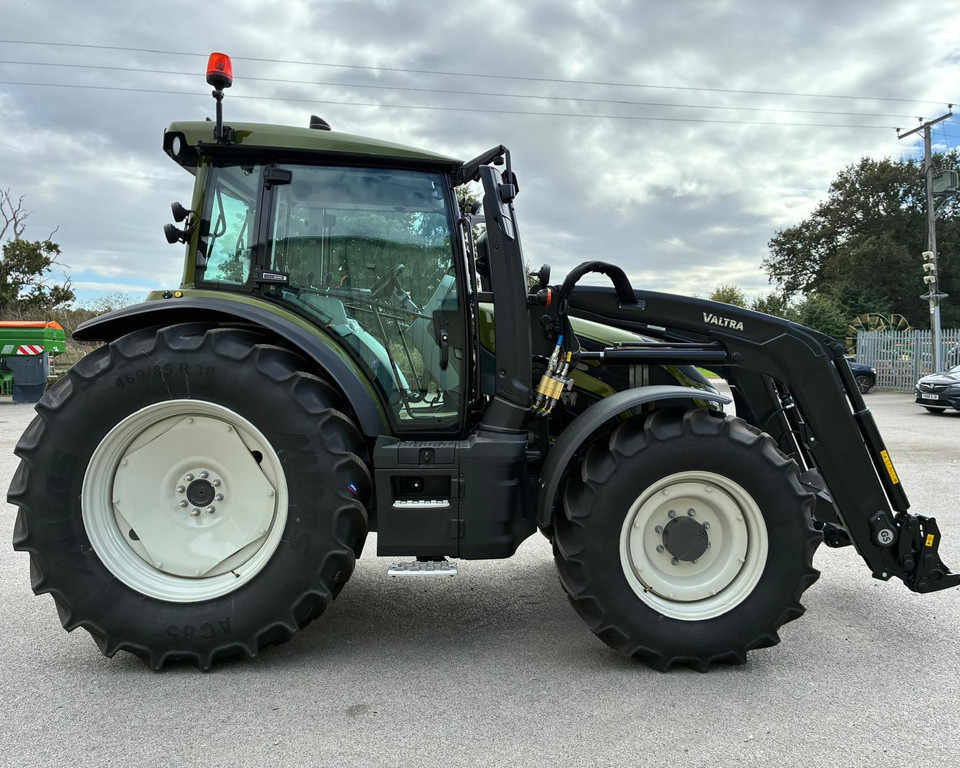 New Valtra G125EA
