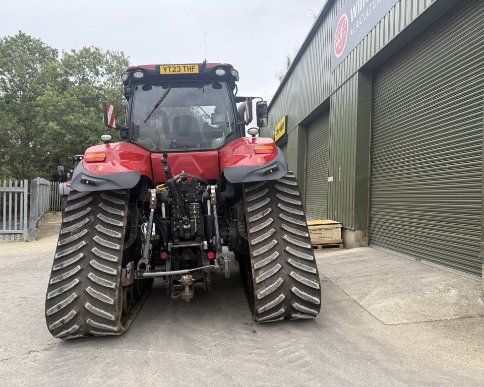 CASE Magnum Rowtrac 380