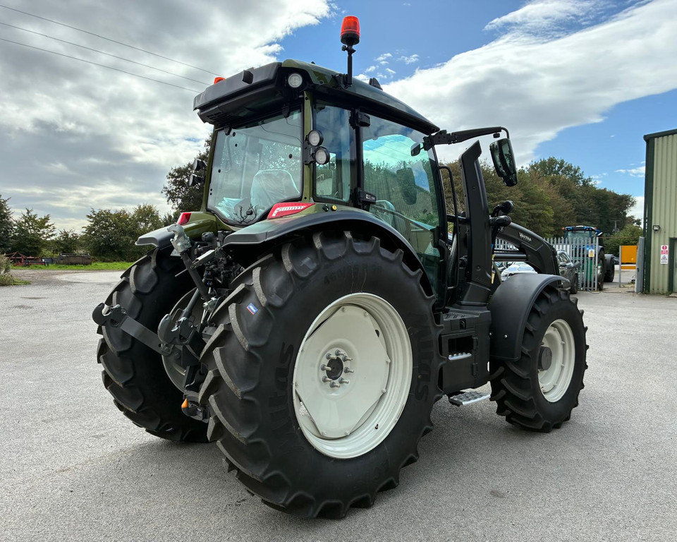 New Valtra G125EA