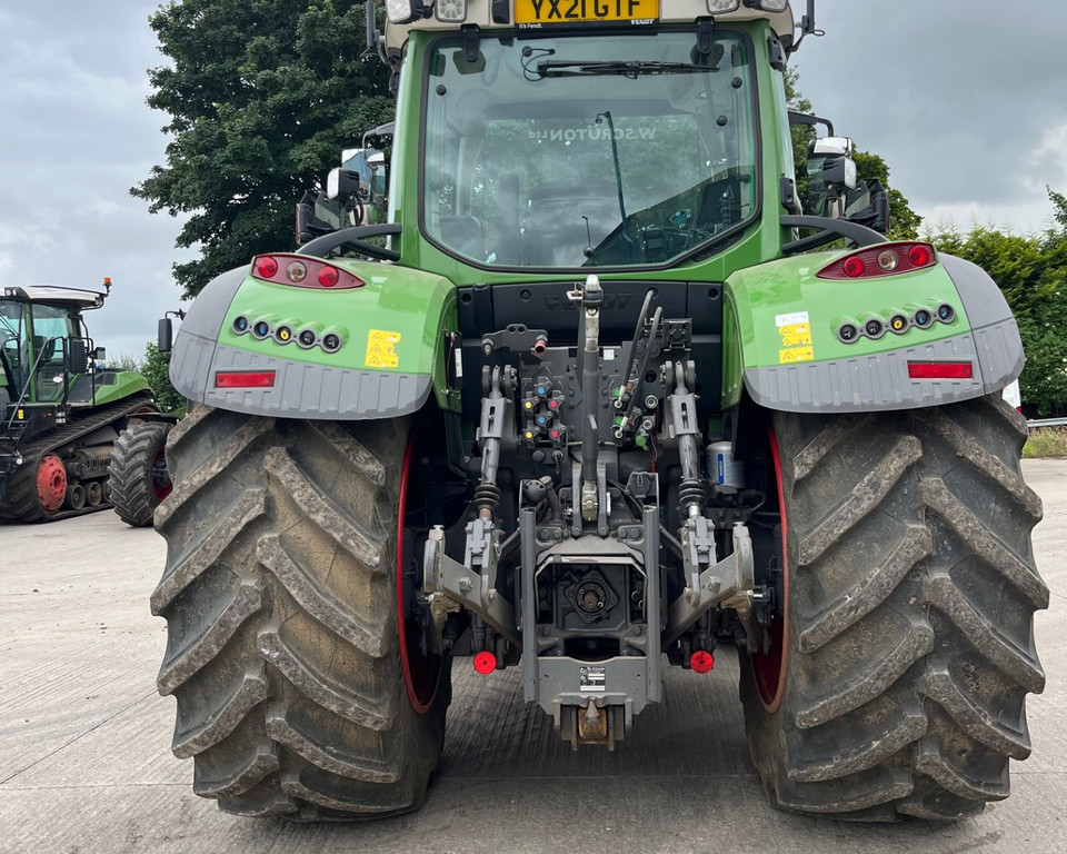 Used FENDT 724 Profi+ Gen6 Tractor 11030730