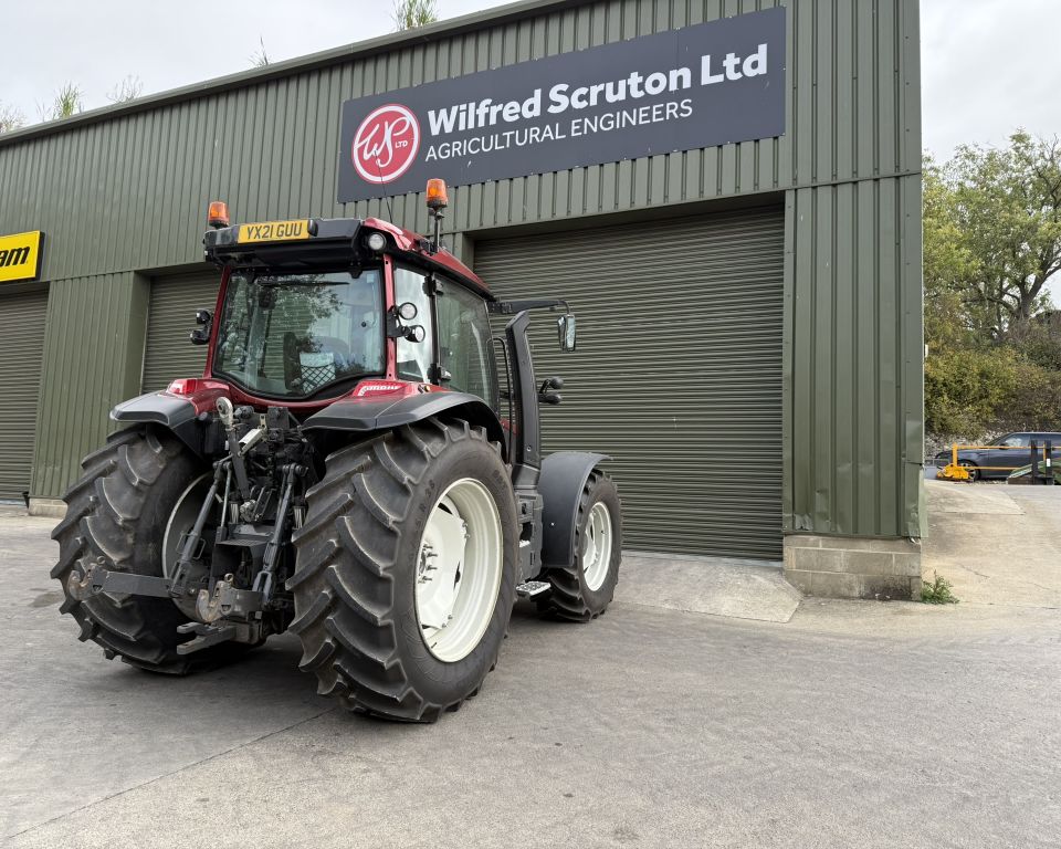 Valtra G125 Versu