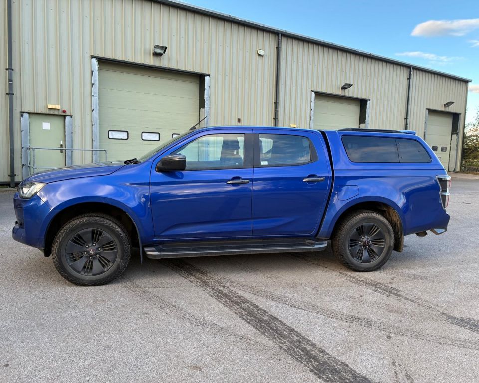 Isuzu D-Max V-Cross Pick Ups