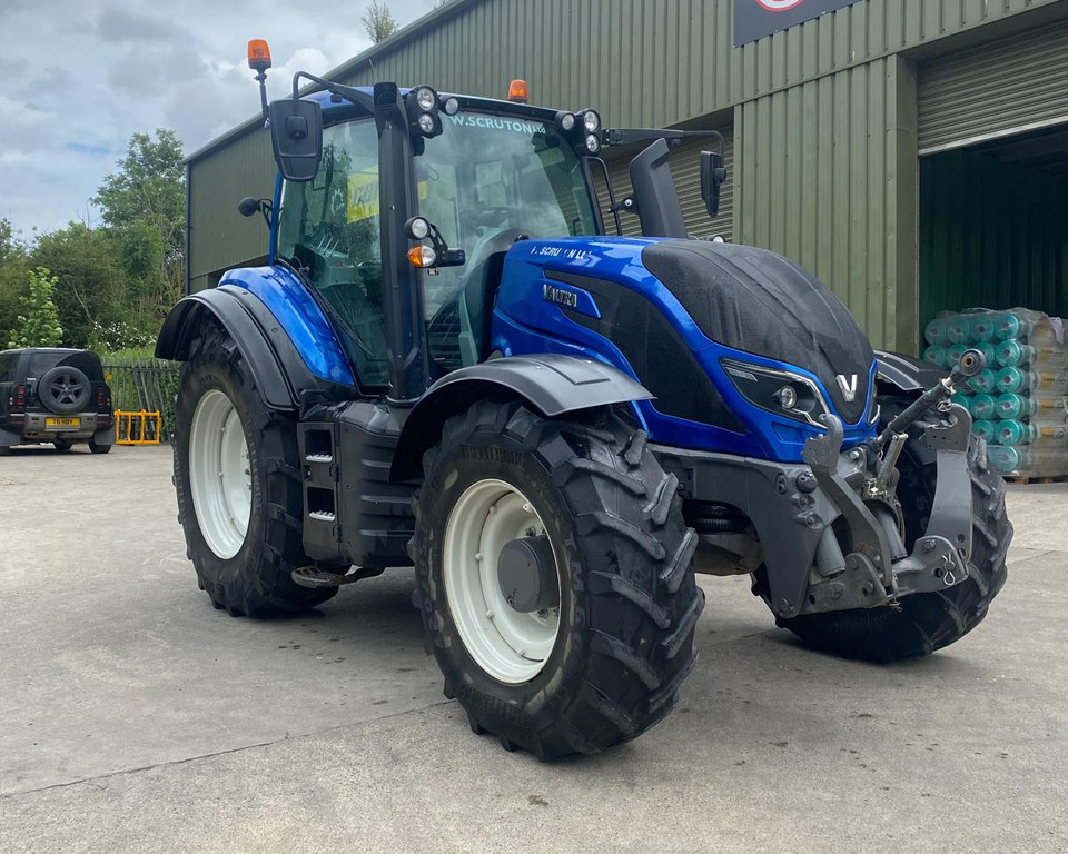 Used Valtra T174A Tractor 11032983 TH