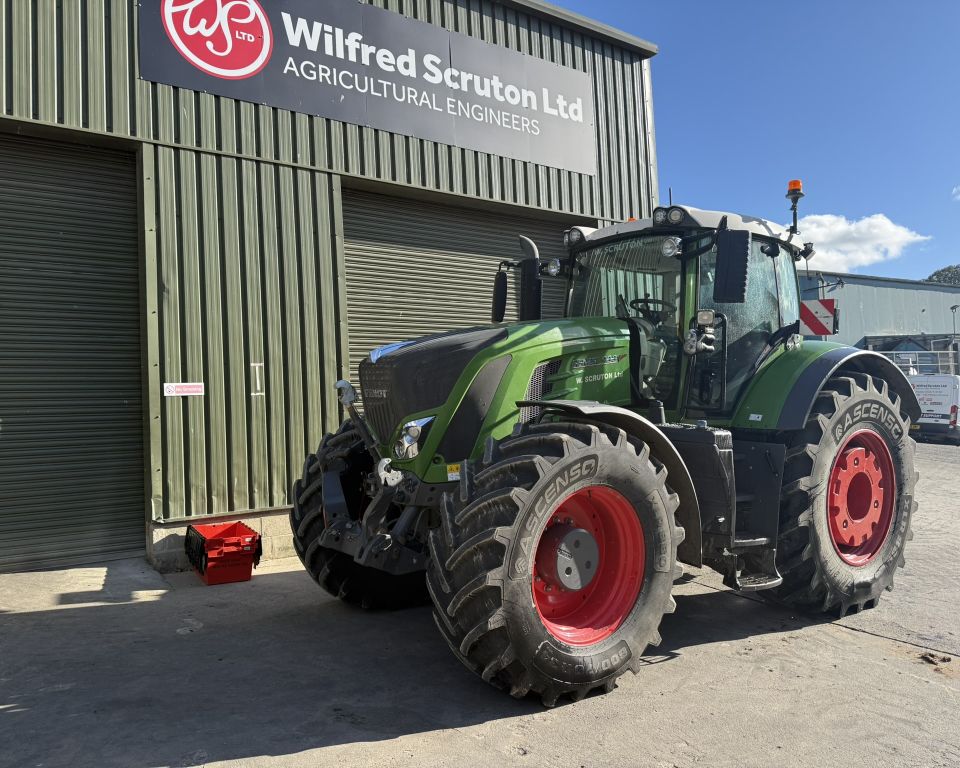 Fendt 933 Profi+