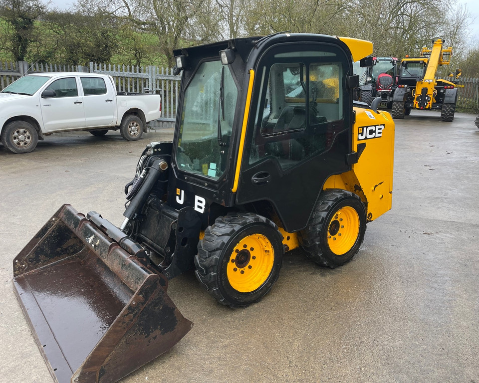 JCB 215 Super Skid Steer (11030155)