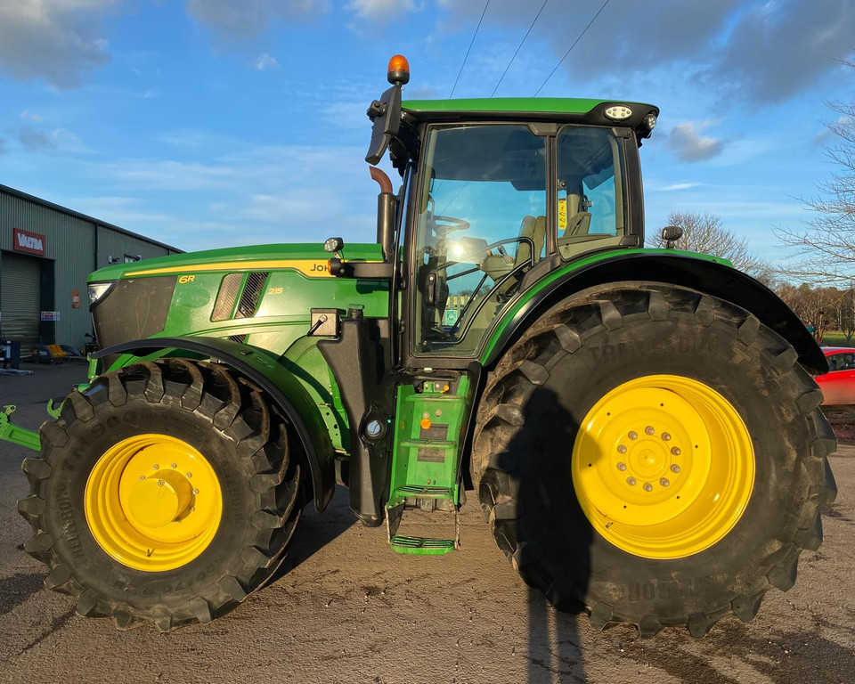 Used John Deere 6R 215 (CW)