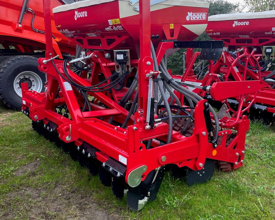 Moore Unidrill 3m 24 Row (11029757) Wilfred Scruton Ltd. For all your